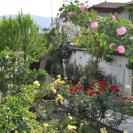 Garden House Tatil Evi